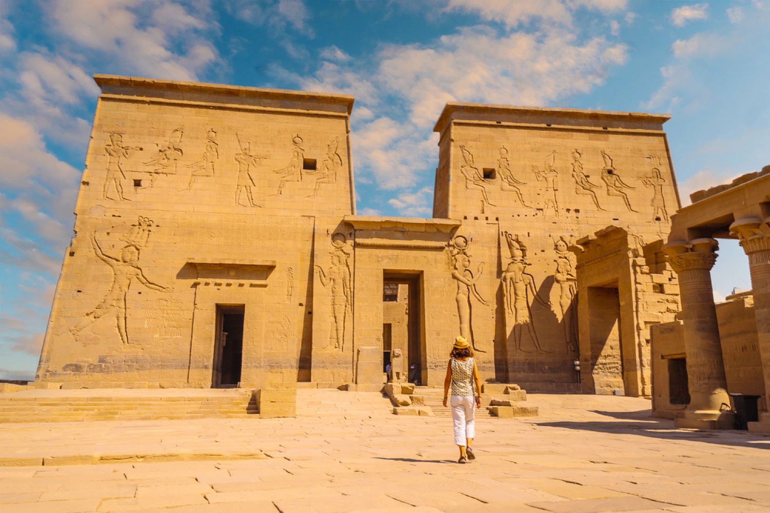 2 Days Tour to Luxor & Aswan from Soma Bay
